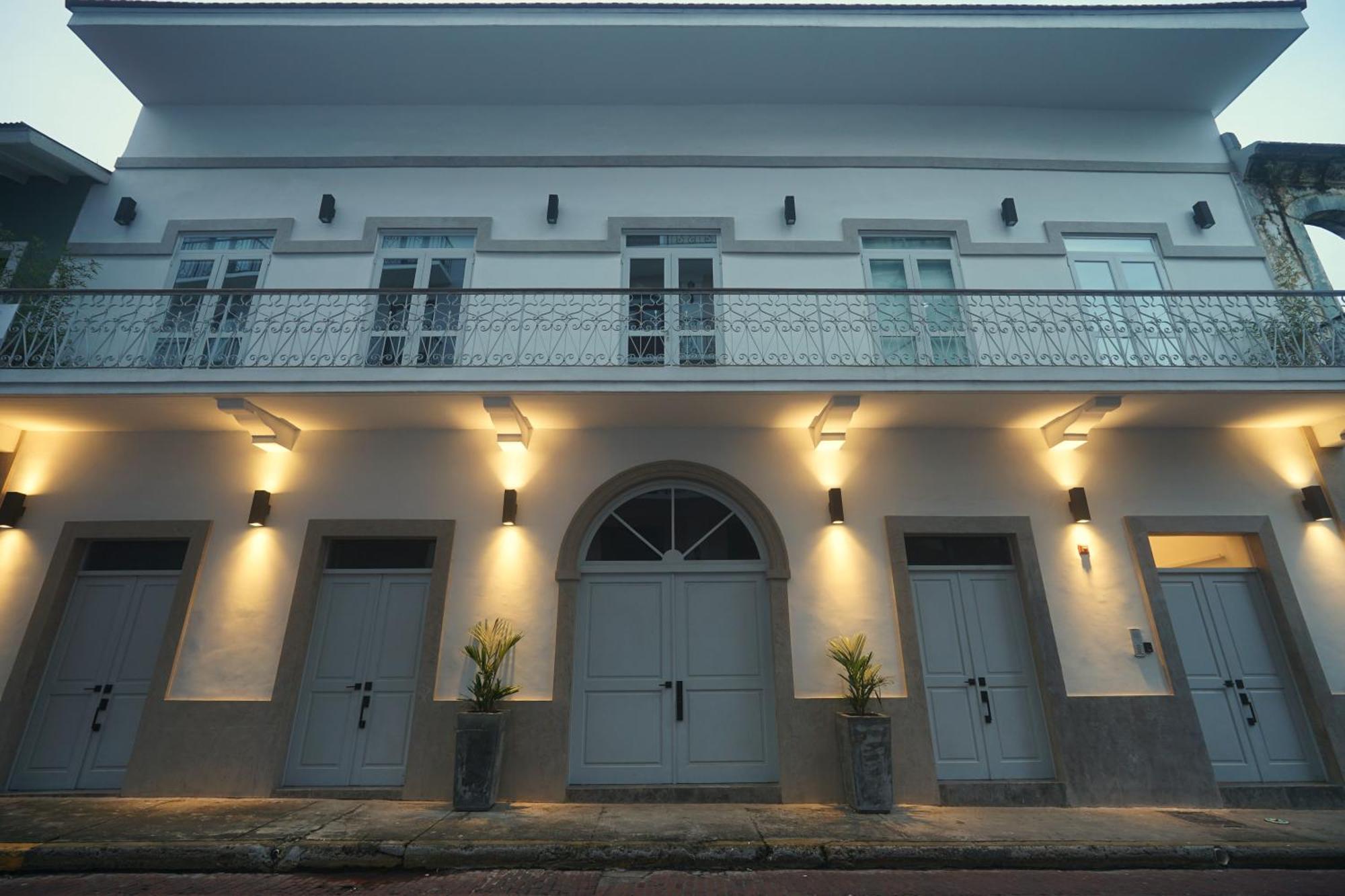 Centric 2Br With Terrace In Casco Antiguo Apartment Kota Panama Bagian luar foto
